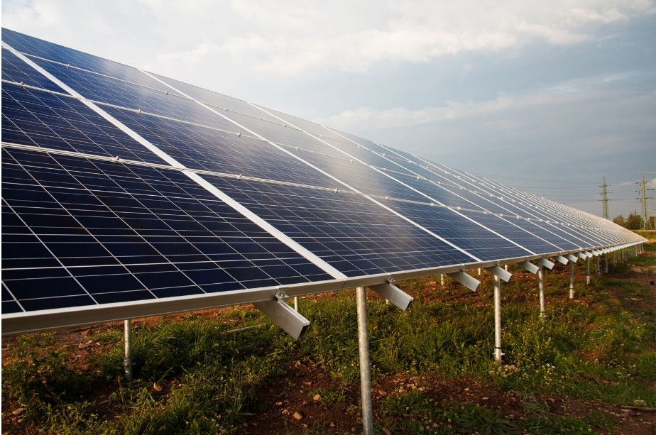 Pacotes de operação e manutenção solar (O&M)